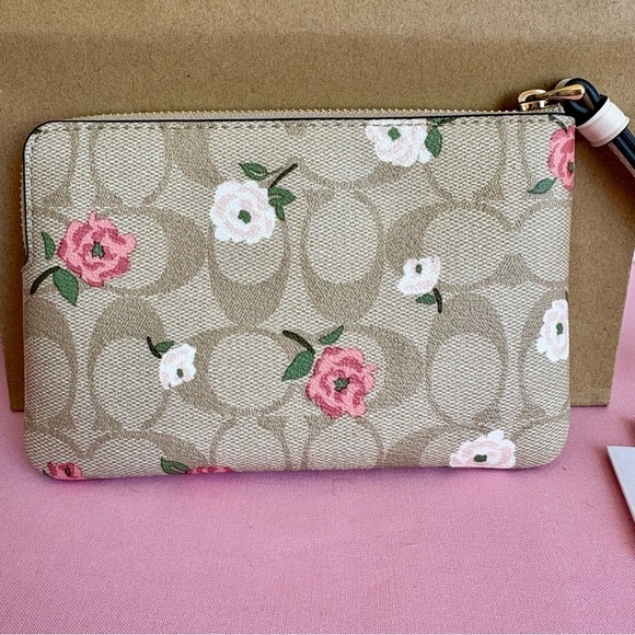 Coach Khaki Floral Corner Zip Wristlet NWT - Picture 4 of 6